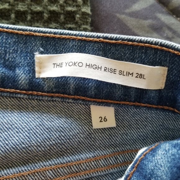 Aritzia - Denim Forum | The Yoko High Rise Slim Jean - Picture 5 of 9